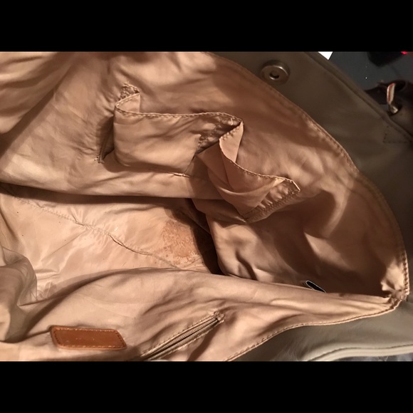 Large Nine West tote - Picture 4 of 6